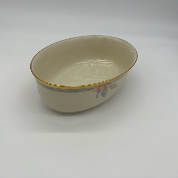 LENOX WESTWOOD OVAL SERVING BOWL - Picture 7 of 12